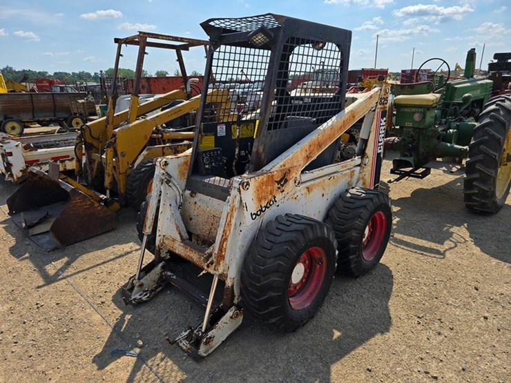bobcat-825-image-1