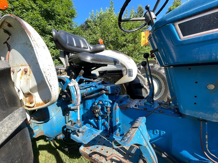 ford-tractor-image-17