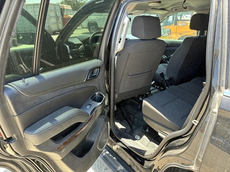 2019-chevrolet-tahoe-image-13