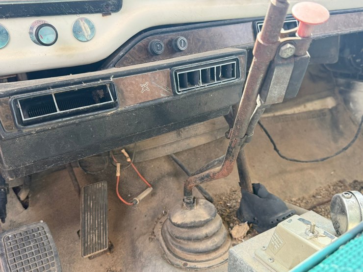 ford-f600-image-38