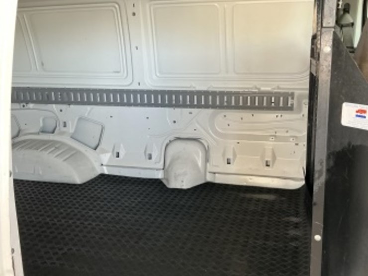 1999-ford-cargo-image-10