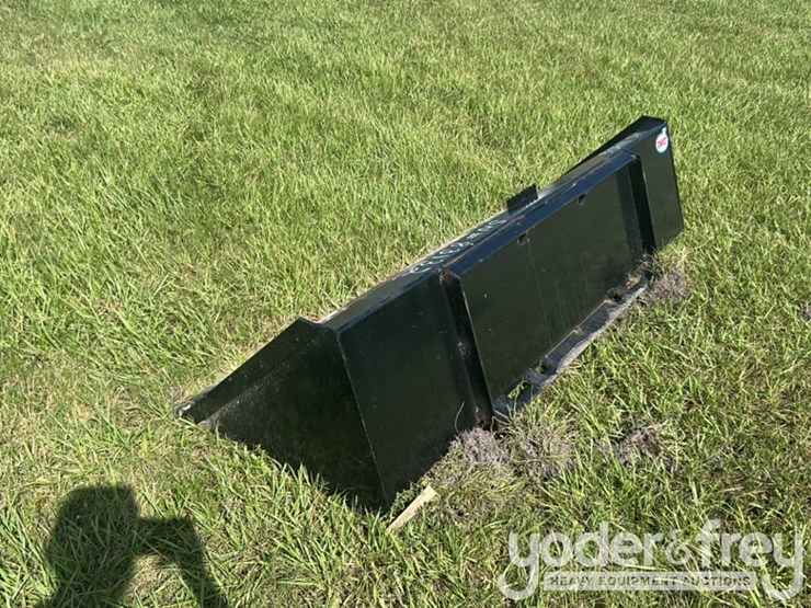 unused-78"-bucket-to-suit-skidsteer-image-3