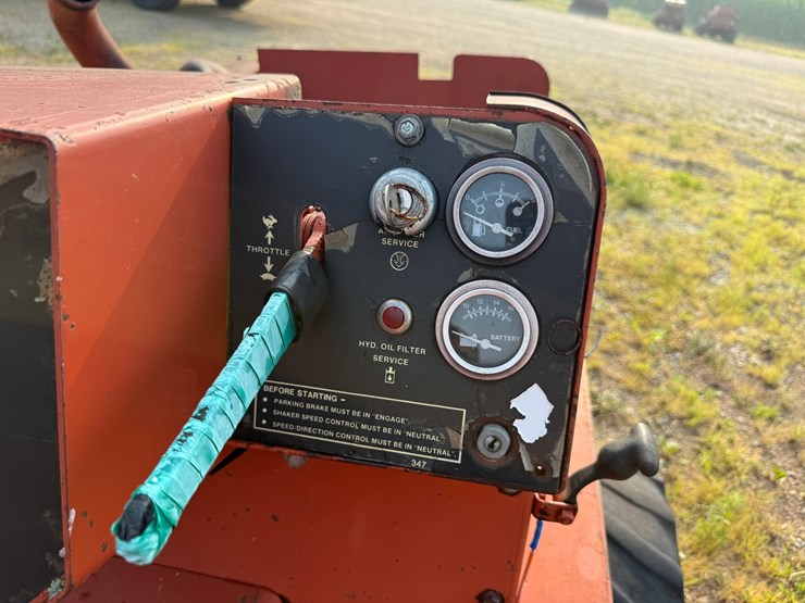 ditch-witch-350sx-image-31