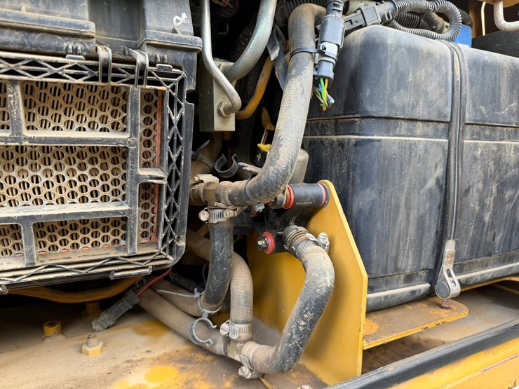 caterpillar-d6k-image-25