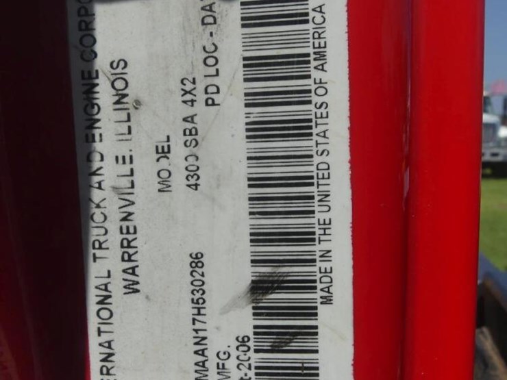 2007-international-durastar-4300-image-17