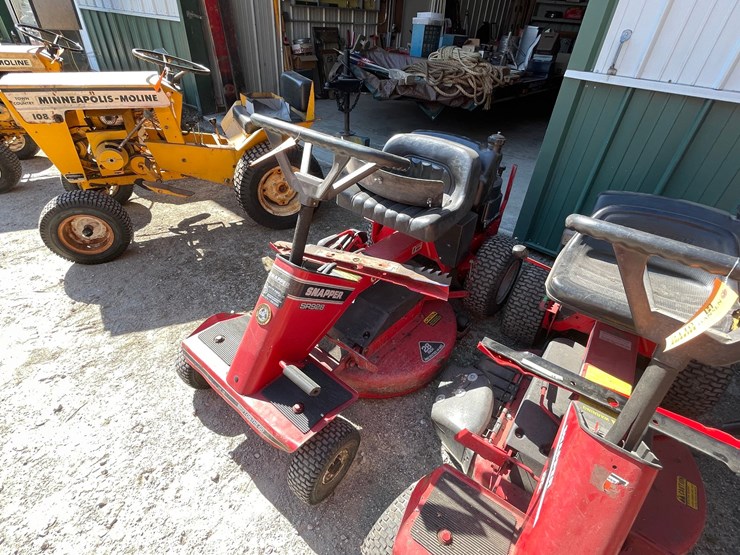 #2110-•-snapper-28"-rear-engine-lawn-mower-image-15