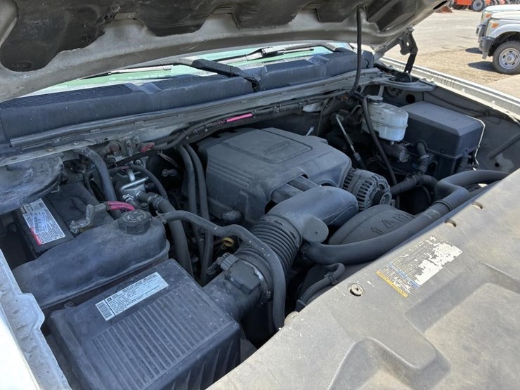 2009-chevrolet-3500hd-image-12