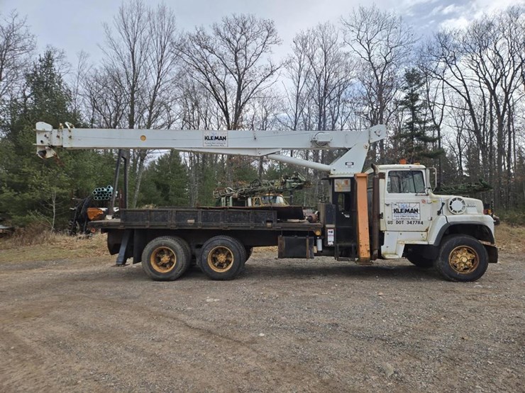 1989-ford-l9000-image-6