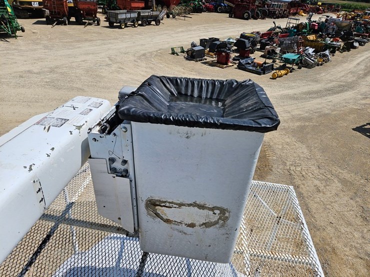 ford-f750-image-38