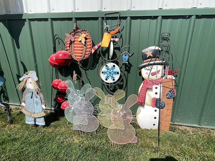 #2146-•-seasonal-holiday-metal-yard-art-decorations-image-4