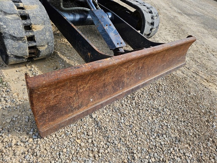 yanmar-vio45-image-15