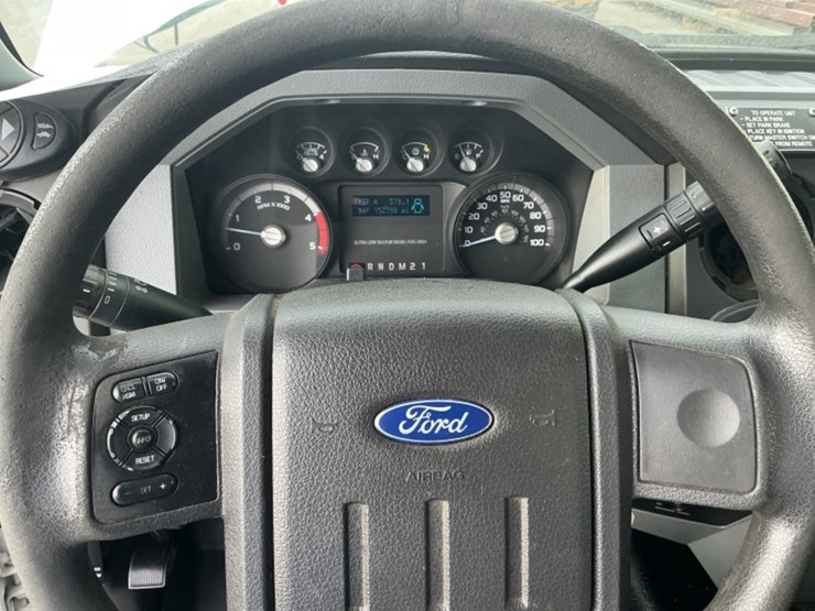 2015-ford-f550-image-21