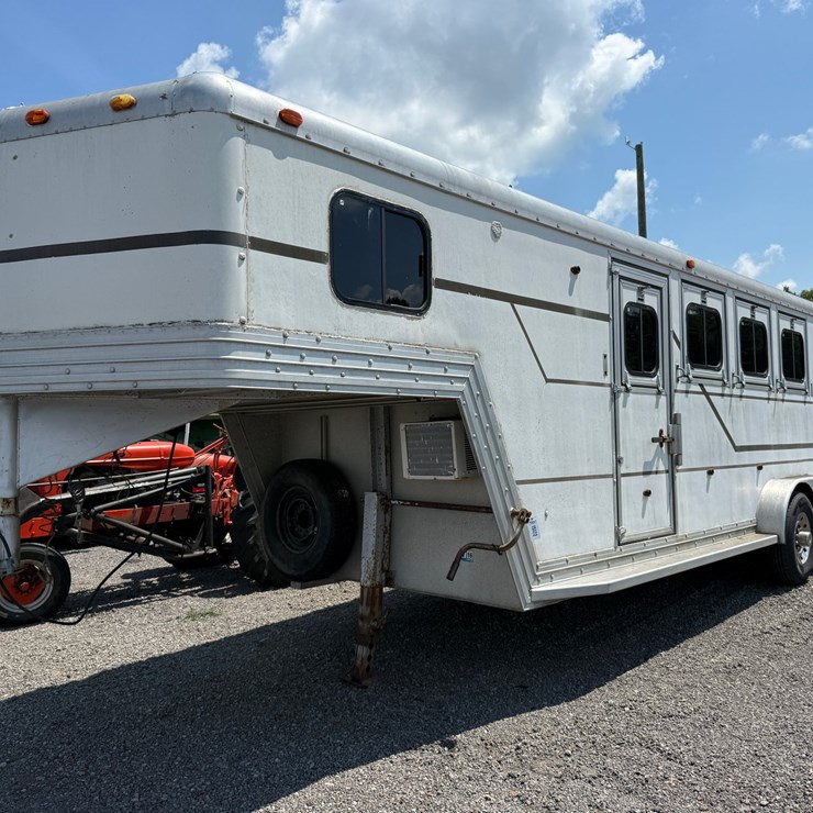 #89 • 1993 PROLITE 20' GOOSENECK HORSE TRAILER