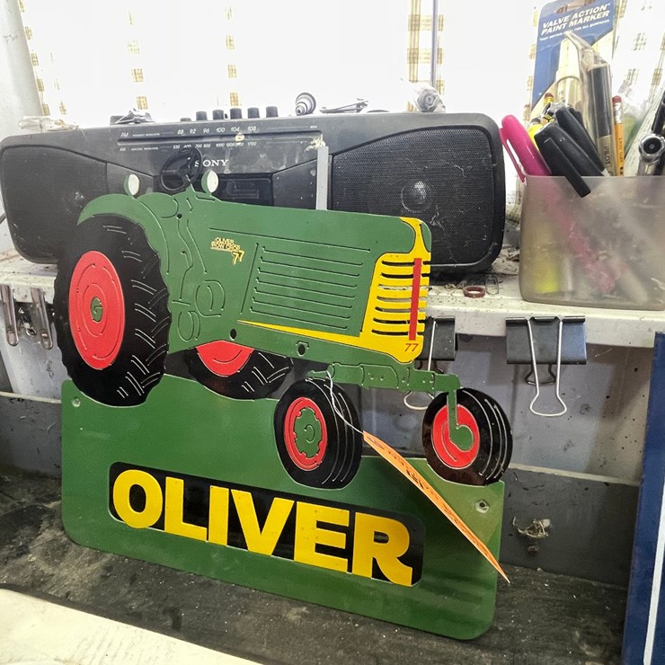 OLIVER 77