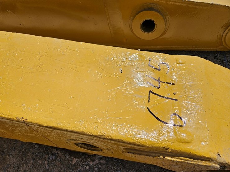 caterpillar-14-image-11