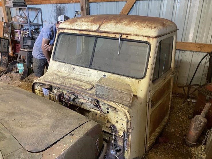 willy's-jeep-truck-cab-image-4