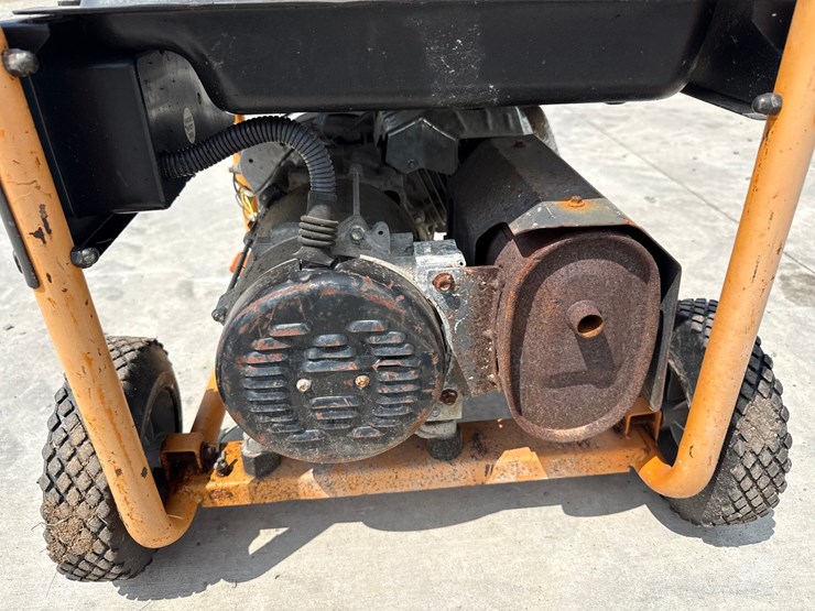 2012-generac-gp6500-image-14