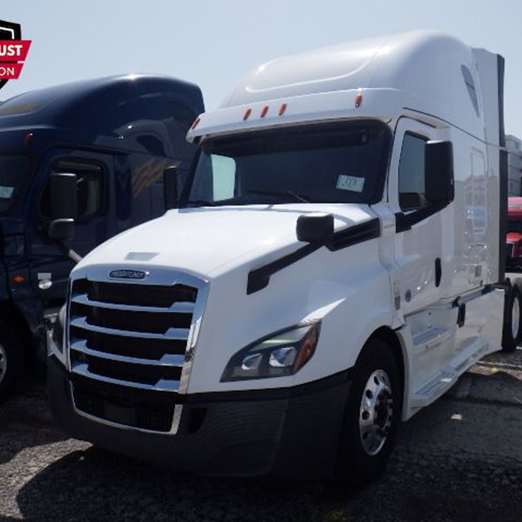 2019 FREIGHTLINER CASCADIA 126