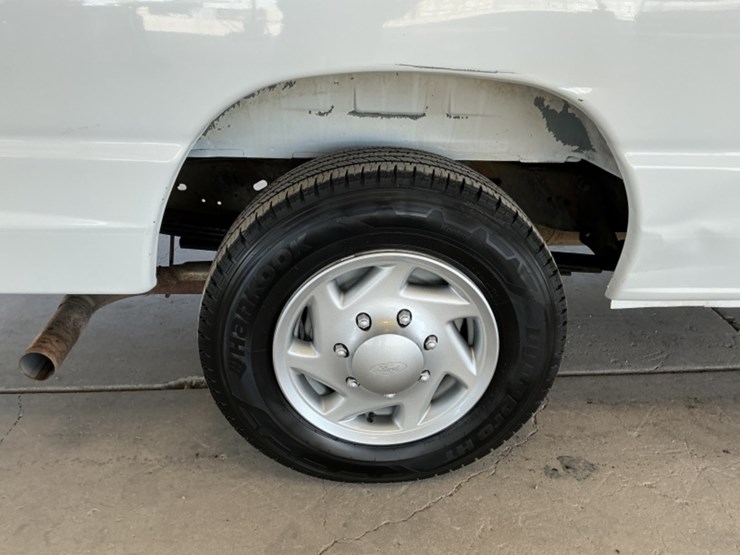 1999-ford-cargo-image-8