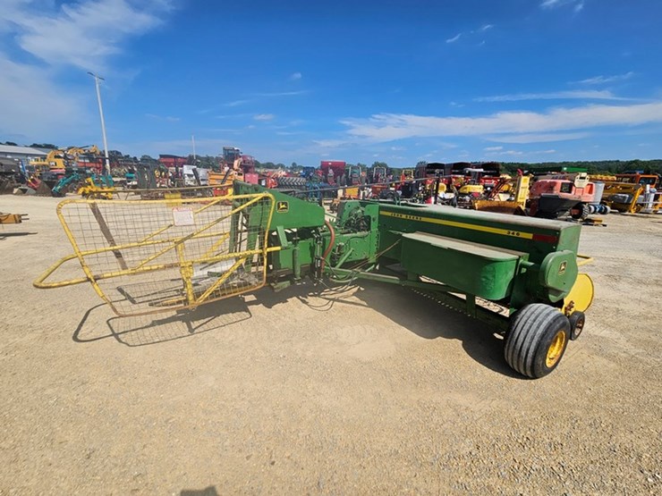 john-deere-346-image-6