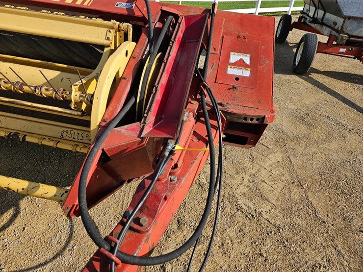 new-holland-492-image-13