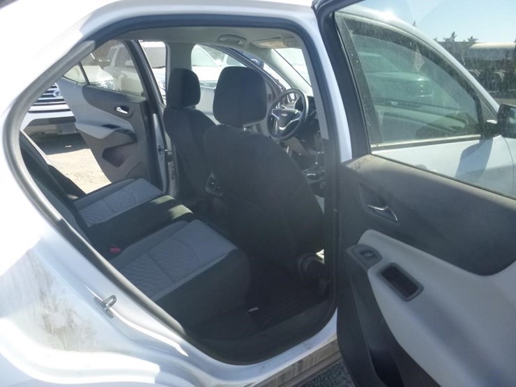 2018-chevrolet-equinox-image-8