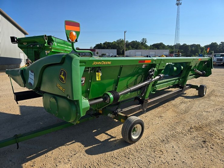 john-deere-708c-image-4