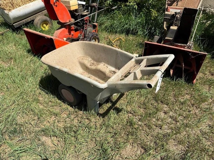 rubbermaid-cart-image-1
