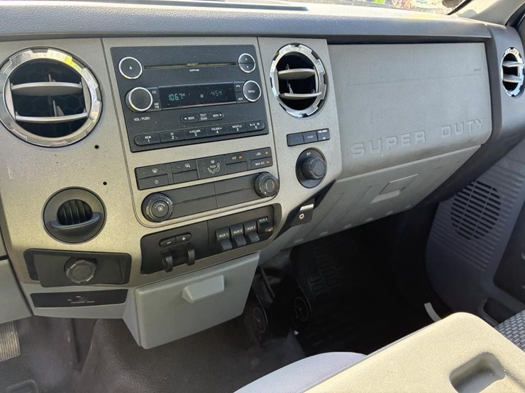 2011-ford-f550-image-20