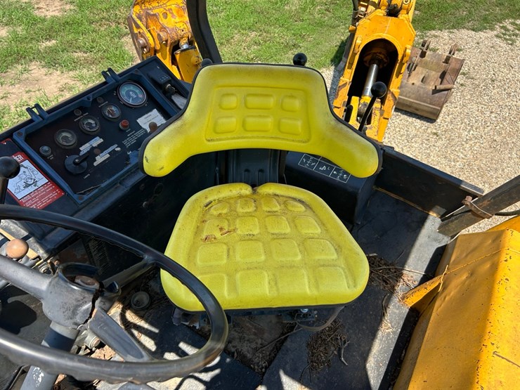 john-deere-610b-backhoe-image-39