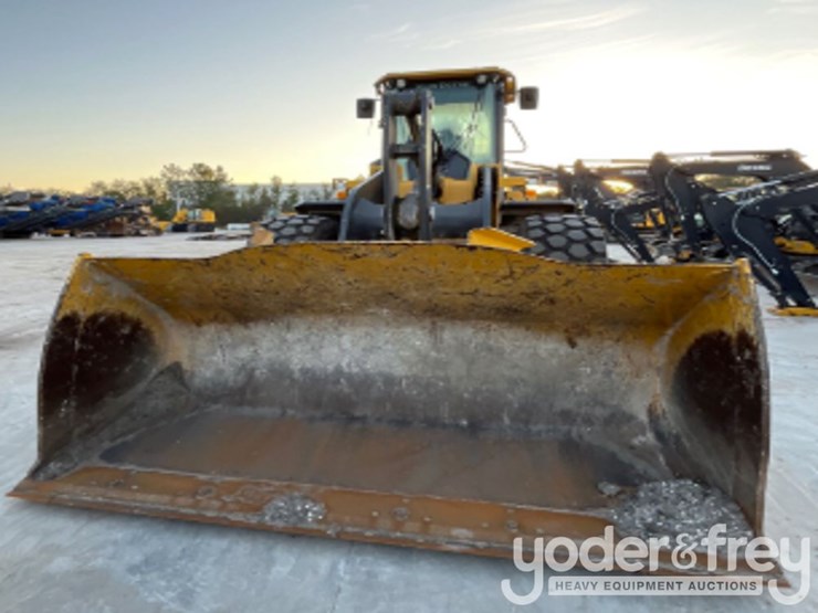 2023-deere-644p-image-4