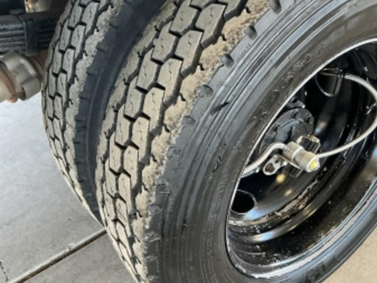 2019-ford-f550-image-9