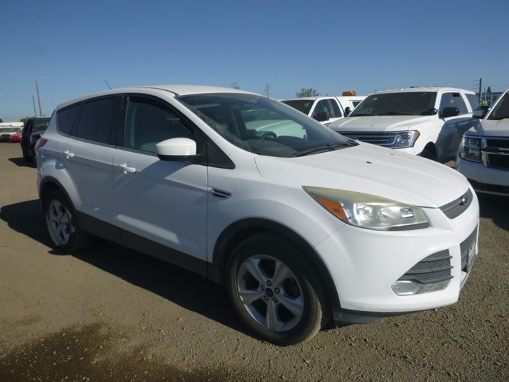 2014-ford-escape-image-2