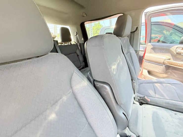 2020-chevrolet-silverado-1500-image-47