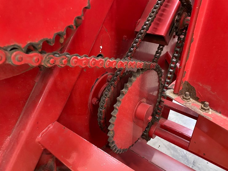 massey-ferguson-1837-image-36