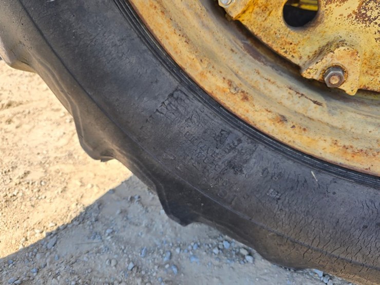 john-deere-4020-image-16