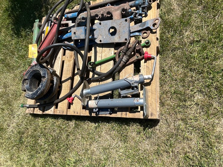 #2179-•-trailer-jacks-and-tractor-parts-image-4