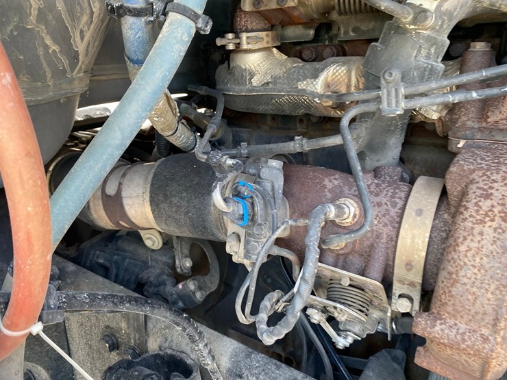 2019-peterbilt-579-image-39