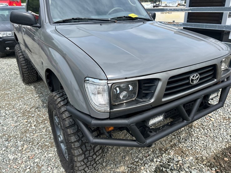 1996-toyota-tacoma-image-10