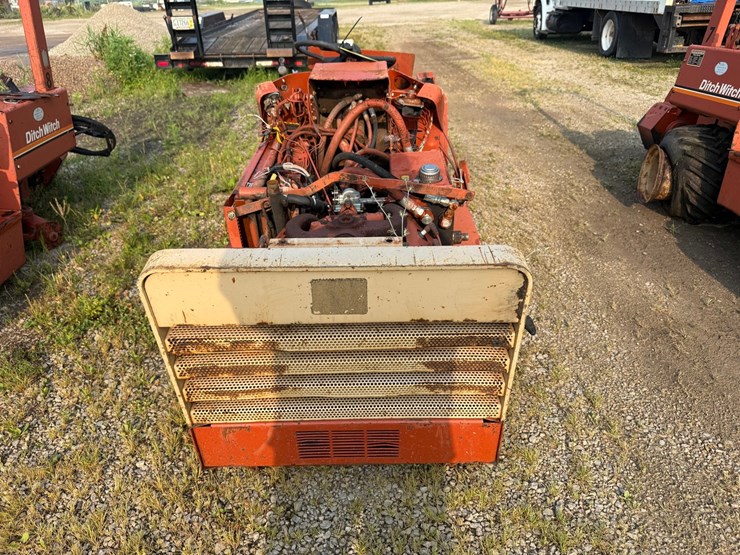 ditch-witch-350sx-image-8