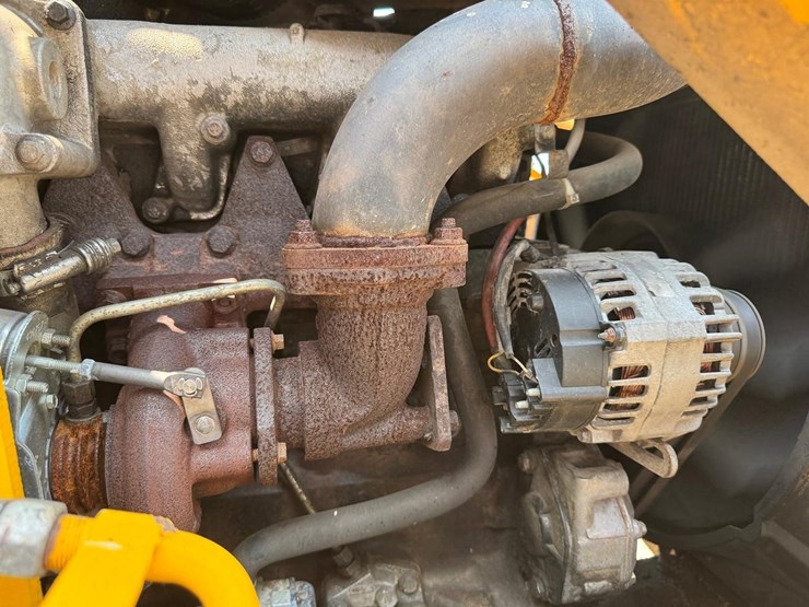 jcb-214e-image-21