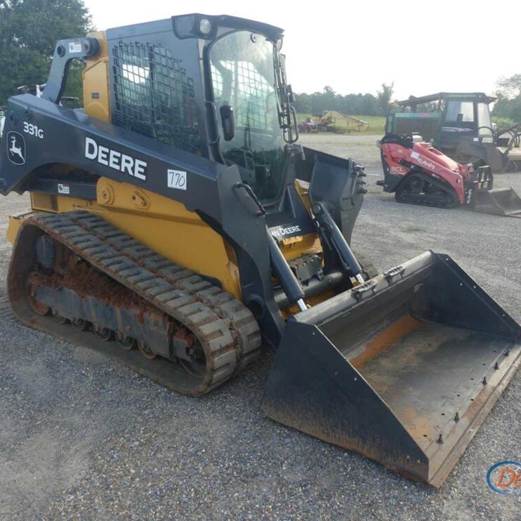 2019 DEERE 331G