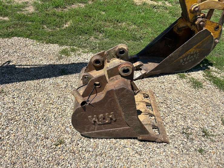john-deere-610b-backhoe-image-26