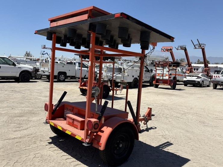 2013-myers-and-sons-hi-way-safety-arrowboard-trail-image-5