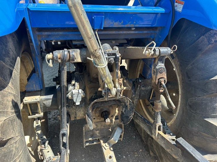 2004-new-holland-tc55da-tractor-image-17