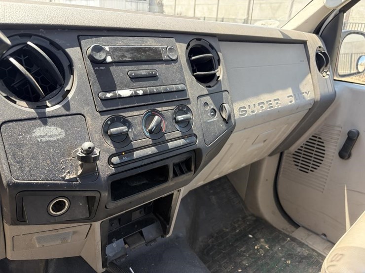 2008-ford-f250-xl-image-15