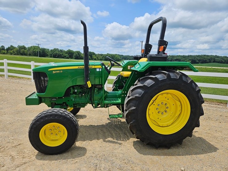 john-deere-5055d-image-2