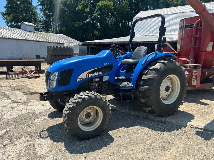 2004-new-holland-tc55da-tractor-image-1