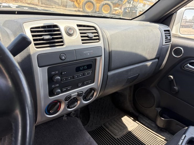 2009-chevrolet-colorado-image-18