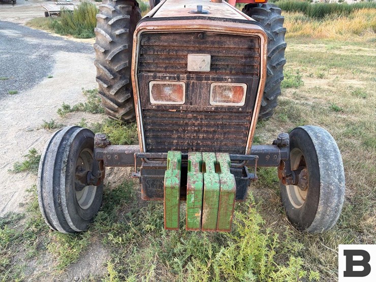 massey-ferguson-383-image-16